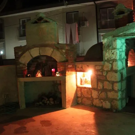 kolaj otel Çeşme