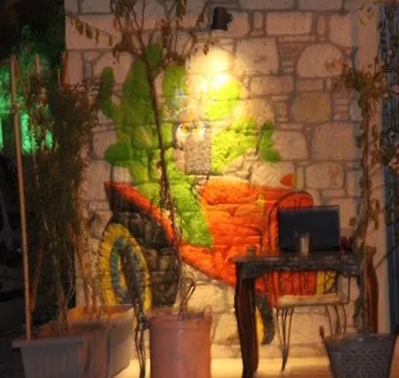 Otel kolaj otel