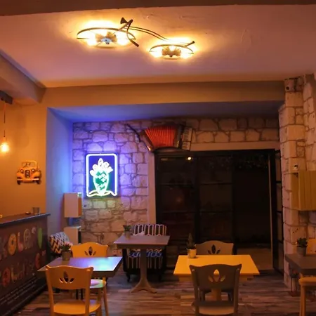 kolaj otel Otel *