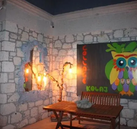 kolaj otel Çeşme