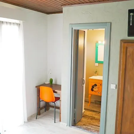 kolaj otel
