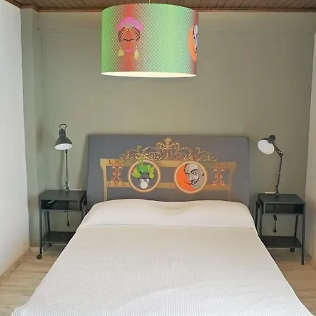 kolaj otel Otel *
